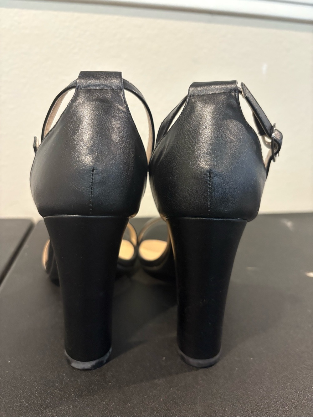 ZriEy Black Strappy 4” Chunky Stiletto Heels Women's Size 8 Ankle Strap - Picture 7 of 9
